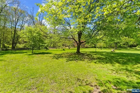 52 Waughaw Road Montville Township NJ 07082
