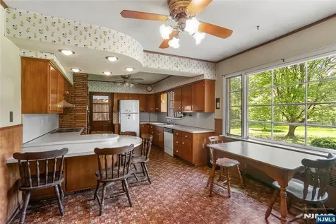 52 Waughaw Road Montville Township NJ 07082