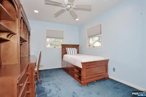 800 Glenside Court Oradell NJ 07649