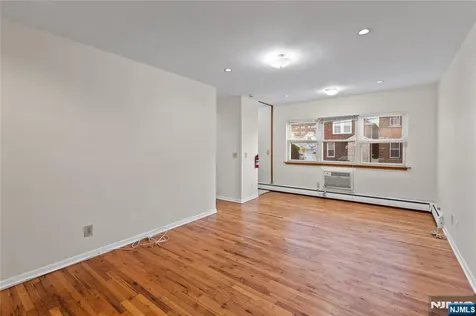 239 Crescent Lane Cliffside Park NJ 07010