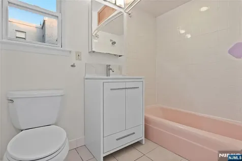239 Crescent Lane Cliffside Park NJ 07010