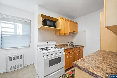 420 Park Fort Lee NJ 07024