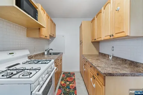 420 Park Fort Lee NJ 07024