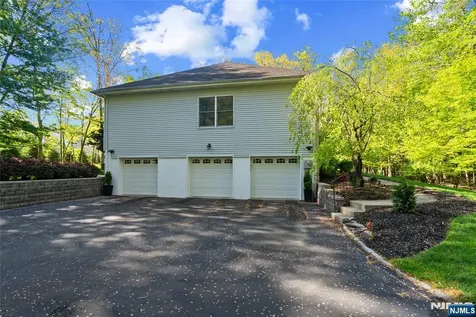 26 Woodshire Terrace Montville Township NJ 07082