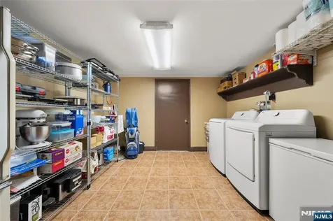 38 Carlson Court Closter NJ 07624
