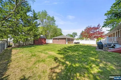 38 Carlson Court Closter NJ 07624
