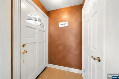 38 Carlson Court Closter NJ 07624