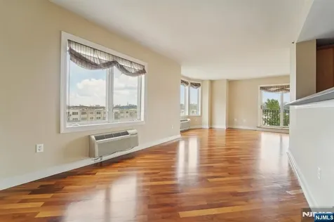 6210 City Place Edgewater NJ 07020