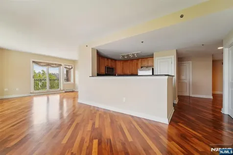 6210 City Place Edgewater NJ 07020