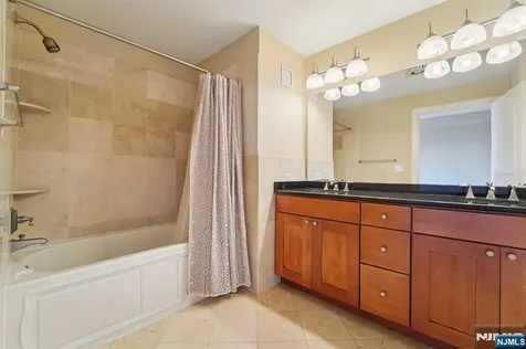 6210 City Place Edgewater NJ 07020
