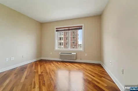 6210 City Place Edgewater NJ 07020