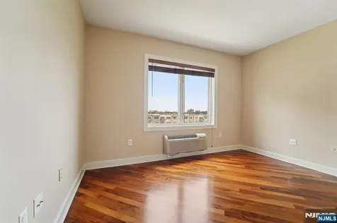 6210 City Place Edgewater NJ 07020