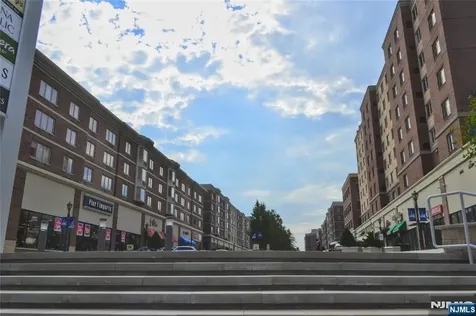 6210 City Place Edgewater NJ 07020