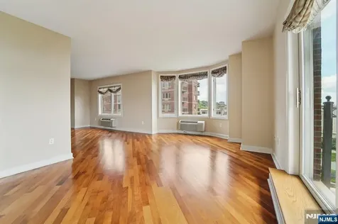 6210 City Place Edgewater NJ 07020