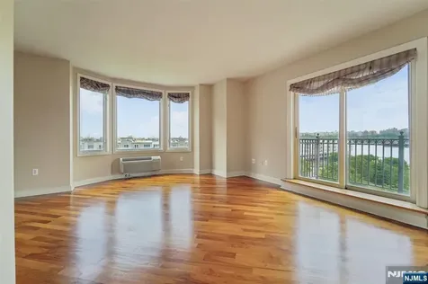 6210 City Place Edgewater NJ 07020