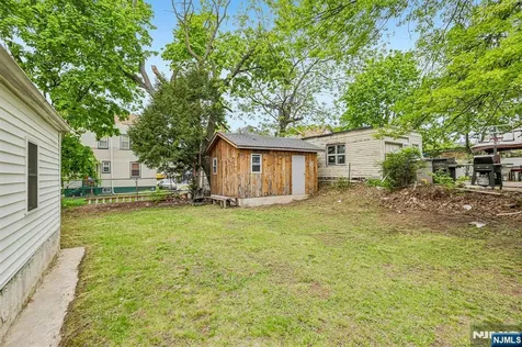 335 19th Avenue Paterson NJ 07504