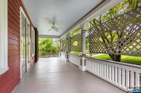 63 Highland Avenue Glen Ridge NJ 07028