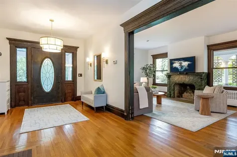 63 Highland Avenue Glen Ridge NJ 07028