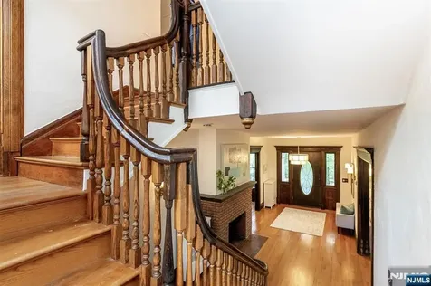 63 Highland Avenue Glen Ridge NJ 07028