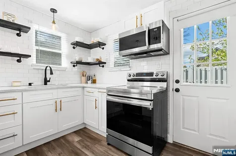 20 Madelyn Avenue West Milford NJ 07480