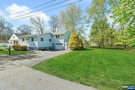 20 Madelyn Avenue West Milford NJ 07480