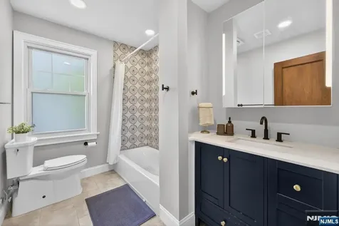 653 Ridgewood Avenue Montclair NJ 07043