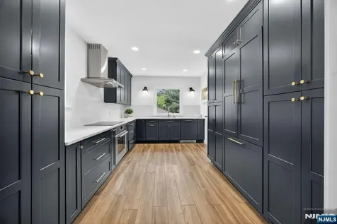 653 Ridgewood Avenue Montclair NJ 07043