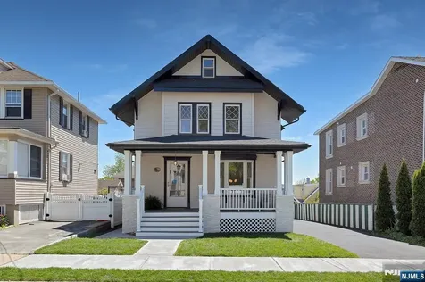 132 Argyle Place Kearny NJ 07032