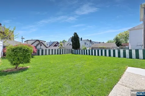 132 Argyle Place Kearny NJ 07032