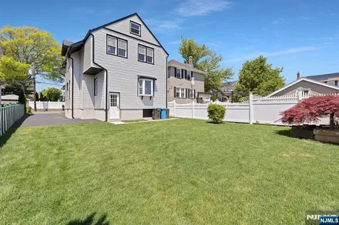 132 Argyle Place Kearny NJ 07032