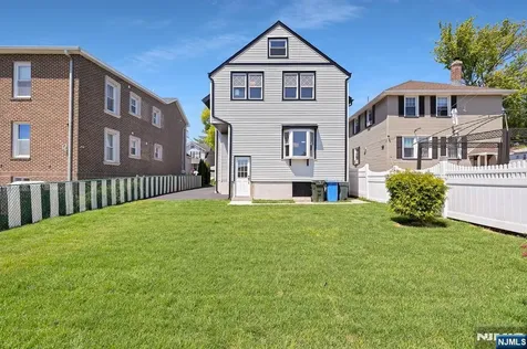 132 Argyle Place Kearny NJ 07032