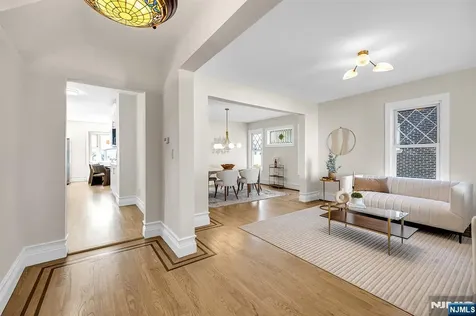 132 Argyle Place Kearny NJ 07032