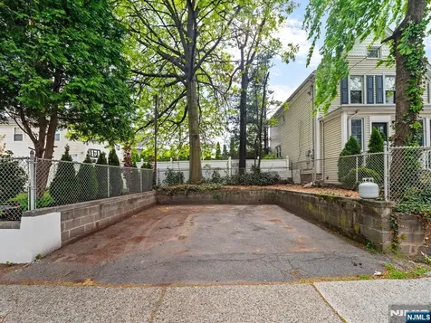 9 Morse Avenue Rutherford NJ 07070