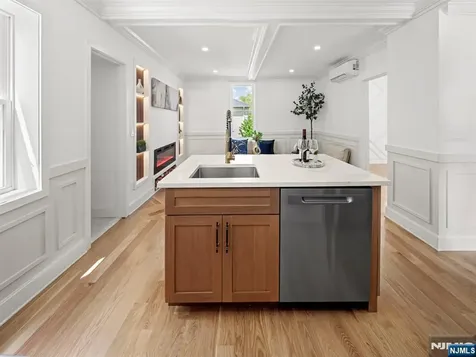 9 Morse Avenue Rutherford NJ 07070