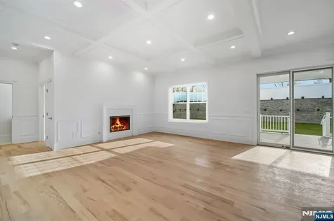 63 Hillside Avenue Livingston NJ 07039