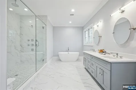 63 Hillside Avenue Livingston NJ 07039