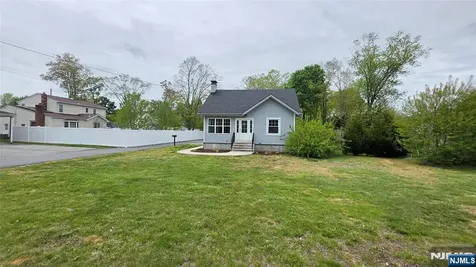 397 Newark Pompton Turnpike Pequannock Township NJ 07444
