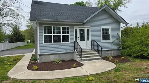397 Newark Pompton Turnpike Pequannock Township NJ 07444