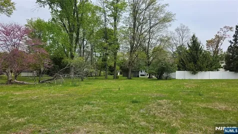 397 Newark Pompton Turnpike Pequannock Township NJ 07444