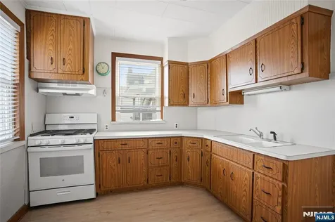608 Washington Avenue Belleville NJ 07109