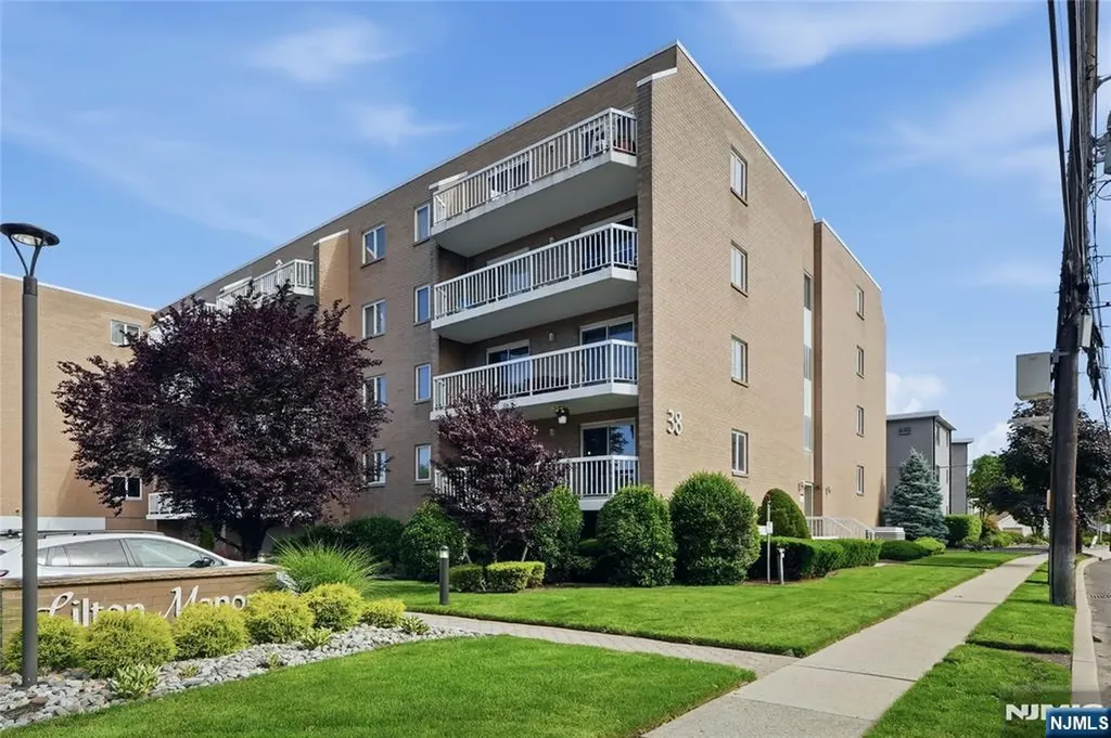 38 Moonachie Road Hackensack NJ 07601