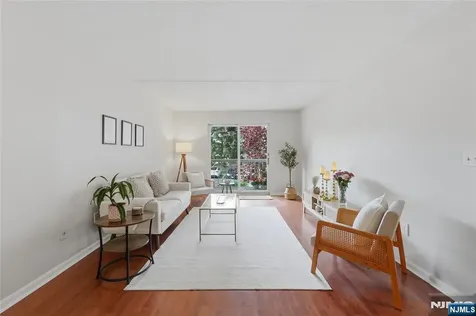 38 Moonachie Road Hackensack NJ 07601