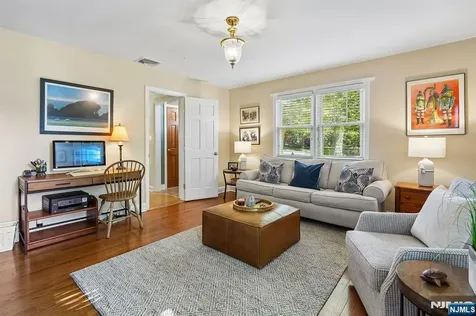 31 Jacobus Avenue Little Falls NJ 07424