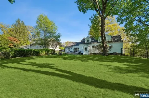 31 Jacobus Avenue Little Falls NJ 07424