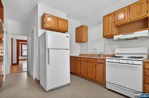 176 Boyd Avenue Jersey City NJ 07304