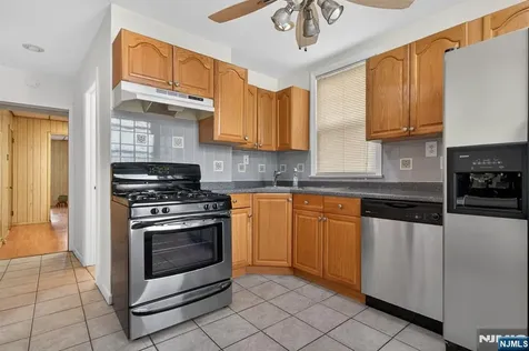 176 Boyd Avenue Jersey City NJ 07304