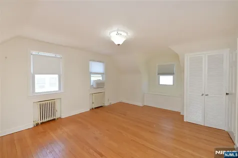 26 Bennett Road Teaneck NJ 07666