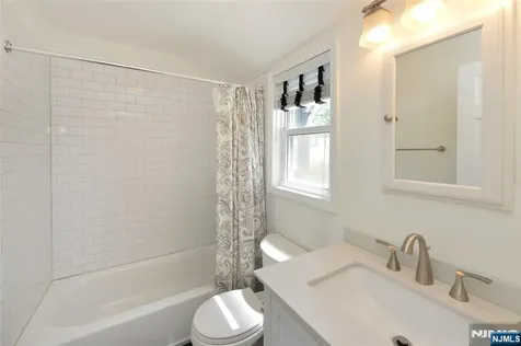 26 Bennett Road Teaneck NJ 07666