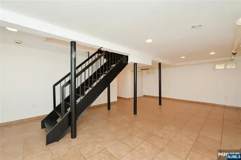 26 Bennett Road Teaneck NJ 07666