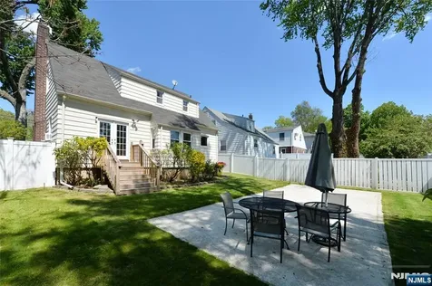 26 Bennett Road Teaneck NJ 07666